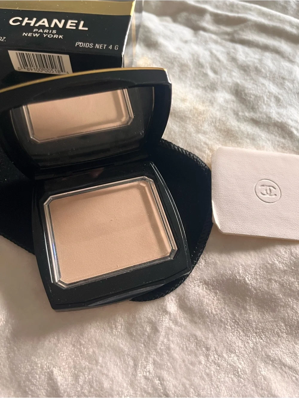 CHANEL vintage luxury Compact Powder Foundation - refillable